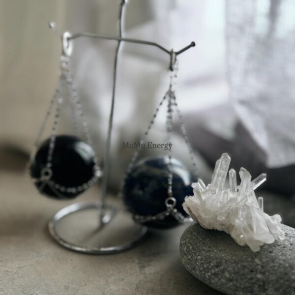 黑曜石 × 青金石 水晶吊饰｜能量守护球 Obsidian × Lapis Lazuli Crystal Hanging Sphere | Energy Protection Ornament - 图片 2
