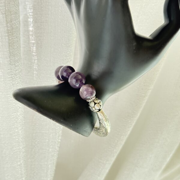 ✨ 紫水晶复古银饰半镯手链｜Amethyst Bracelet with Vintage Silver Half-Bangle - 图片 5