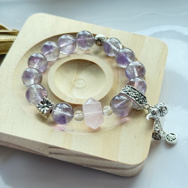 ✨ 紫水晶粉晶复古银饰手链｜Amethyst & Rose Quartz Bracelet with Vintage Charms