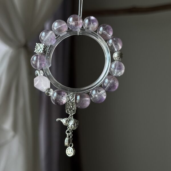 ✨ 紫水晶粉晶复古银饰手链｜Amethyst & Rose Quartz Bracelet with Vintage Charms - 图片 2